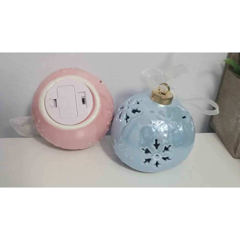 vintage‎ Ceramic Ornament, pink and blue Ornaments 3.5"